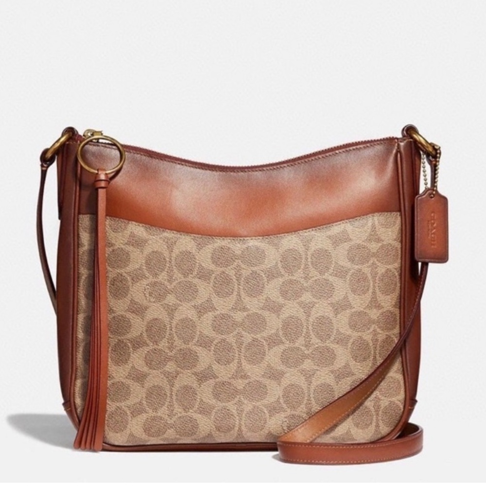 NWT Authentic Coach Chaise Crossbody In Signature Canvas 38579